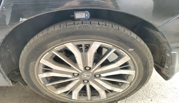 2017 Honda City 1.5L I-VTEC VX CVT, CNG, Automatic, 1,48,216 km, tyre