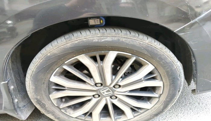 2017 Honda City 1.5L I-VTEC VX CVT, CNG, Automatic, 1,48,216 km, tyre