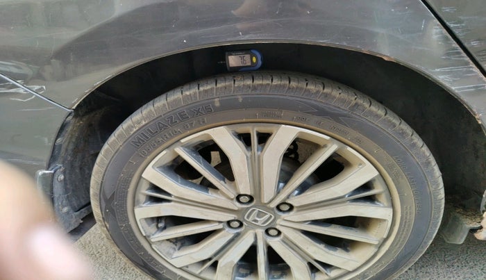 2017 Honda City 1.5L I-VTEC VX CVT, CNG, Automatic, 1,48,216 km, tyre