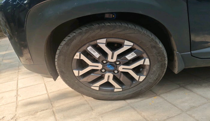 2024 Hyundai EXTER SX(O) 1.2 AMT, Petrol, Automatic, 3,113 km, tyre