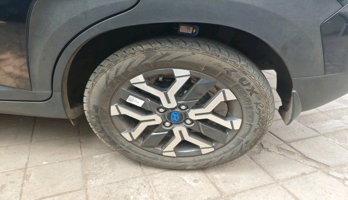 2024 Hyundai EXTER SX(O) 1.2 AMT, Petrol, Automatic, 3,113 km, tyre