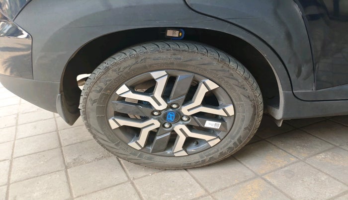 2024 Hyundai EXTER SX(O) 1.2 AMT, Petrol, Automatic, 3,113 km, tyre