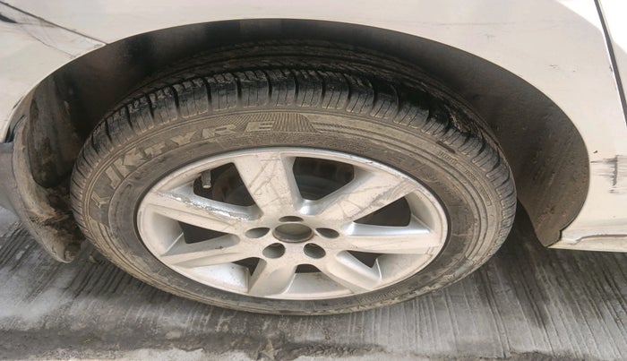 2011 Volkswagen Polo COMFORTLINE 1.2L, Diesel, Manual, 85,887 km, tyre