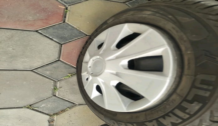 2017 Maruti Alto K10 VXI, Petrol, Manual, 31,200 km, tyre