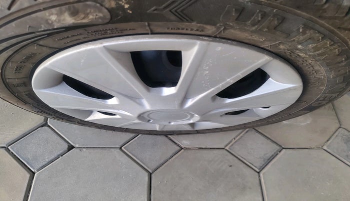 2017 Maruti Alto K10 VXI, Petrol, Manual, 31,200 km, tyre