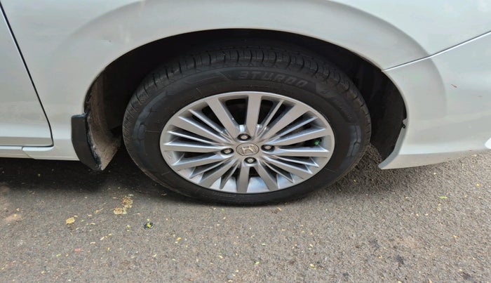 2021 Honda City 1.5L I-VTEC V MT 5TH GEN, Petrol, Manual, 62,592 km, tyre