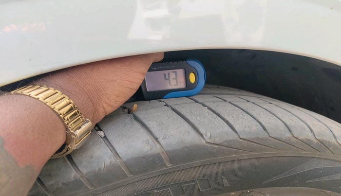 2024 Hyundai NEW I20 ASTA (O) 1.2 IVT, Petrol, Automatic, 8,663 km, tyre