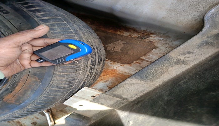 2014 Honda City 1.5L I-DTEC V, Diesel, Manual, 79,380 km, tyre