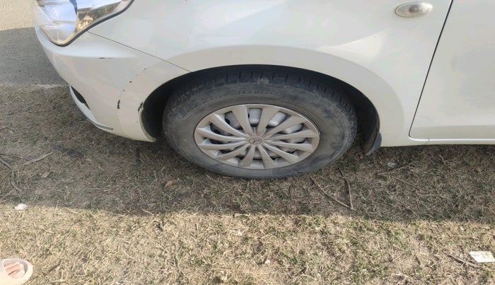 2019 Maruti Dzire LXI, Petrol, Manual, 35,927 km, tyre