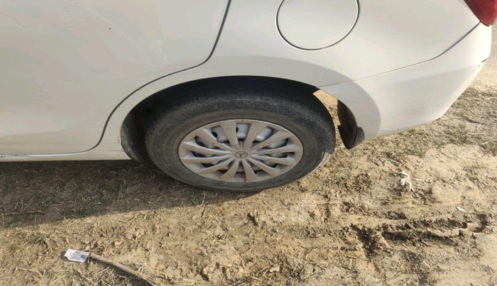 2019 Maruti Dzire LXI, Petrol, Manual, 35,927 km, tyre