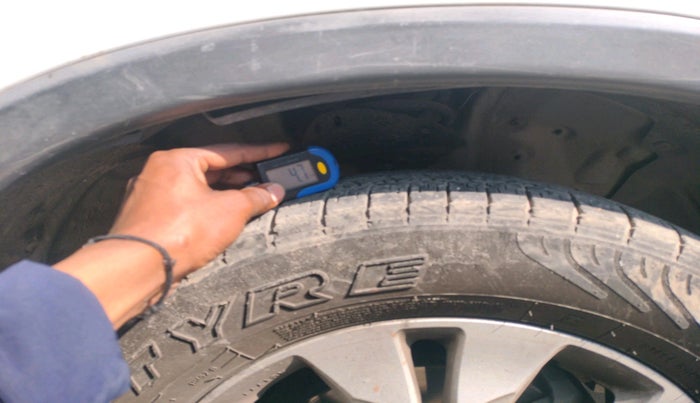 2014 Honda CRV 2.4 AWD AT, Petrol, Automatic, 1,12,409 km, tyre