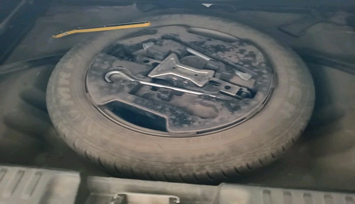 2016 Maruti Vitara Brezza LDI (O), Diesel, Manual, 98,735 km, tyre