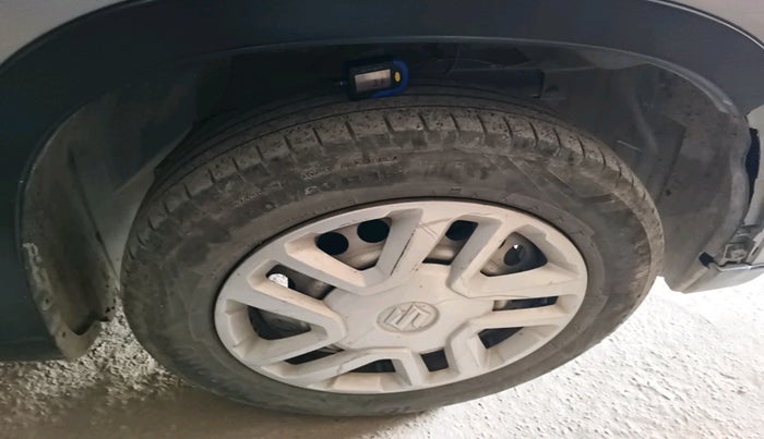 2016 Maruti Vitara Brezza LDI (O), Diesel, Manual, 98,735 km, tyre