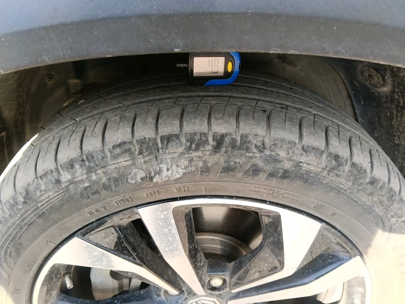 2023 MG HECTOR PLUS SHARP PRO 1.5 PETROL TURBO CVT 6 STR, Petrol, Automatic, 19,710 km, tyre