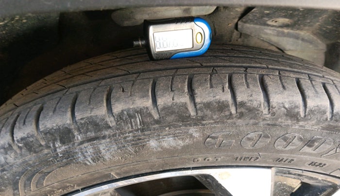 2023 MG HECTOR PLUS SHARP PRO 1.5 PETROL TURBO CVT 6 STR, Petrol, Automatic, 19,710 km, tyre