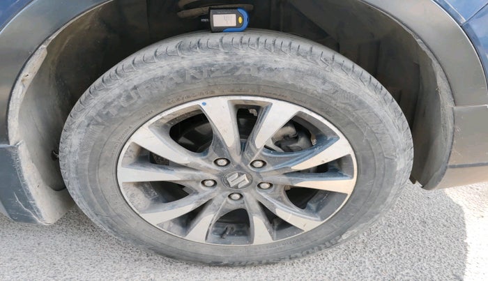 2018 Maruti S Cross ZETA 1.3, Diesel, Manual, 1,72,333 km, tyre