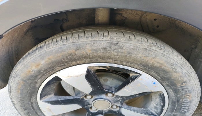 2018 Tata NEXON XZ PLUS DIESEL, Diesel, Manual, 1,29,019 km, tyre