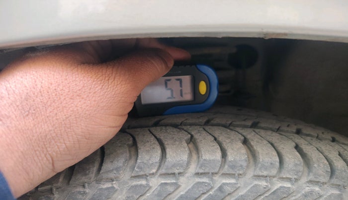 2013 Maruti Alto K10 LXI, Petrol, Manual, 49,233 km, tyre