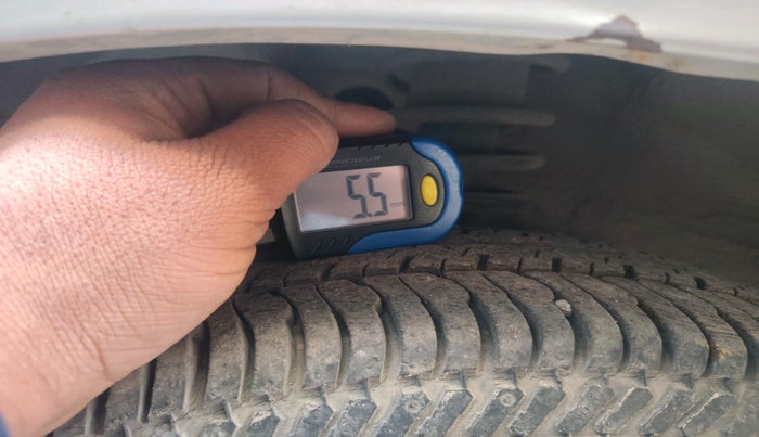 2013 Maruti Alto K10 LXI, Petrol, Manual, 49,233 km, tyre