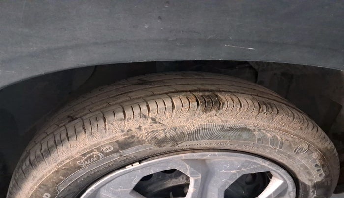 2023 Maruti BREZZA LXI SMART HYBRID, Petrol, Manual, 13,343 km, tyre