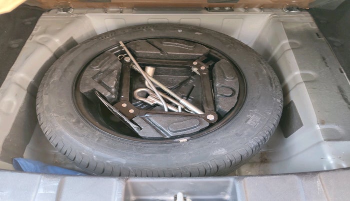 2020 Tata NEXON XZA PLUS PETROL, Petrol, Automatic, 58,059 km, tyre