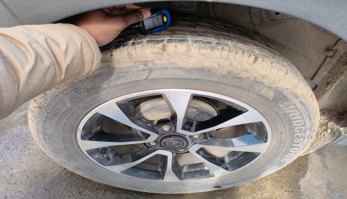 2020 Tata NEXON XZA PLUS PETROL, Petrol, Automatic, 58,059 km, tyre