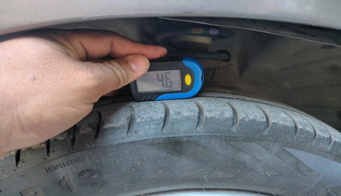 2012 Maruti Wagon R 1.0 LXI CNG, Petrol, Manual, 1,01,068 km, tyre