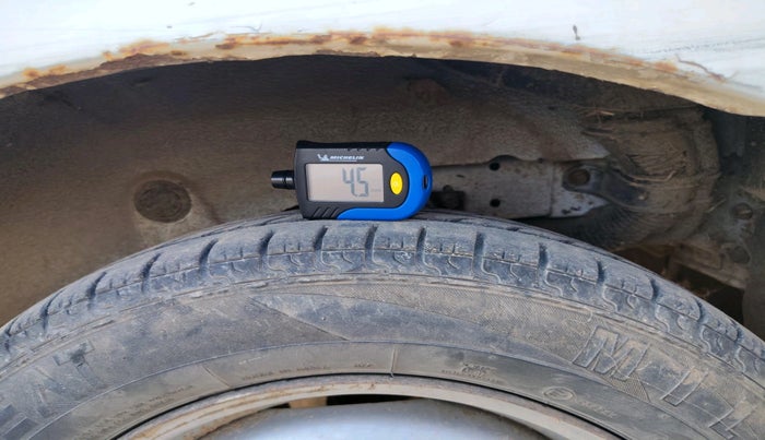 2011 Hyundai Santro Xing GL, CNG, Manual, 85,007 km, tyre