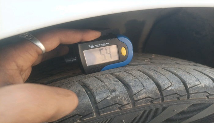 2019 Hyundai Verna 1.4 EX PETROL, Petrol, Manual, 62,878 km, tyre