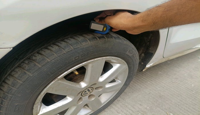 2012 Volkswagen Vento HIGHLINE DIESEL 1.6, Diesel, Manual, 63,990 km, tyre