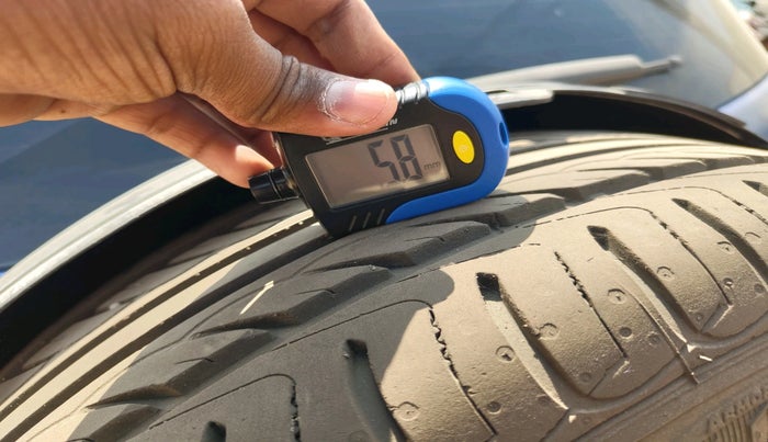 2020 Ford Ecosport TITANIUM 1.5L PETROL AT, Petrol, Automatic, 1,01,714 km, tyre