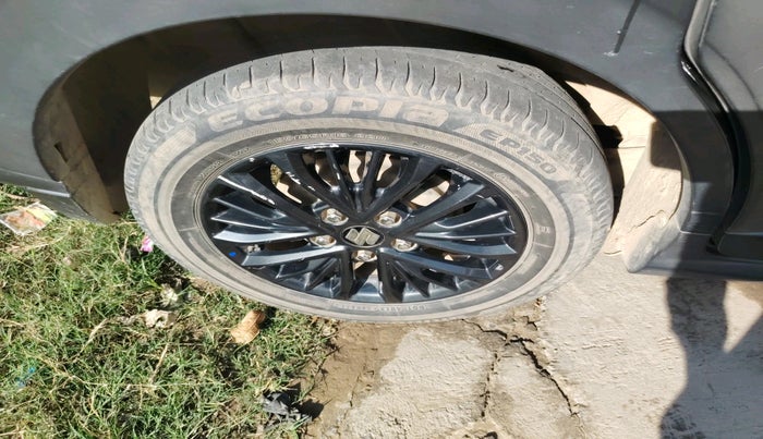 2021 Maruti XL6 ALPHA AT, Petrol, Automatic, 54,480 km, tyre