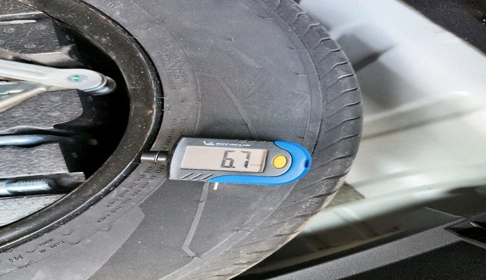 2025 MG ASTOR SHARP 1.5 MT, Petrol, Manual, 11,724 km, tyre