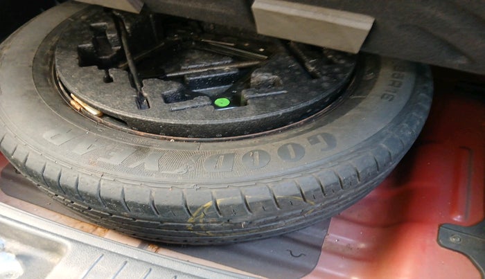 2016 Hyundai Creta SX PLUS 1.6 PETROL, Petrol, Manual, 80,135 km, tyre