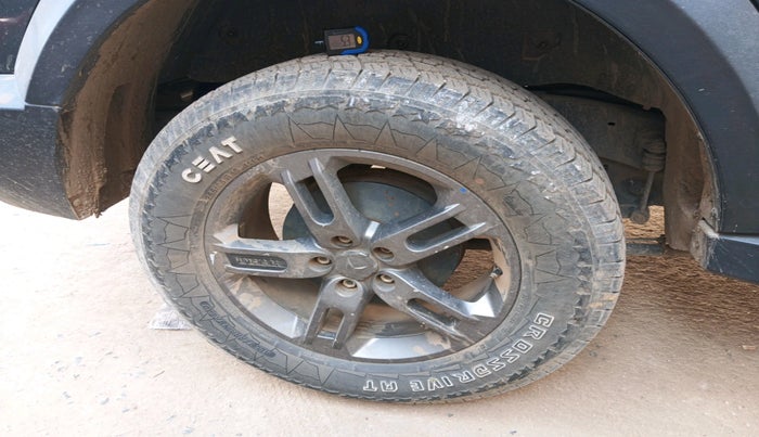 2023 Mahindra Thar LX D HT 2WD MT, Diesel, Manual, 54,240 km, tyre