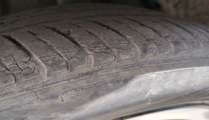 2021 Nissan MAGNITE XV MT, Petrol, Manual, 22,705 km, tyre