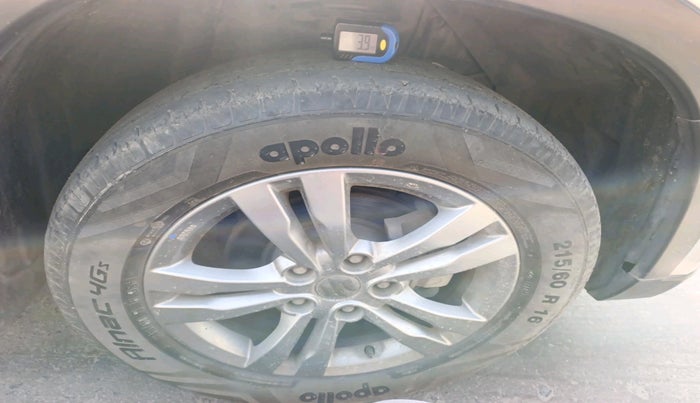 2016 Maruti Vitara Brezza ZDI PLUS, Diesel, Manual, 54,994 km, tyre