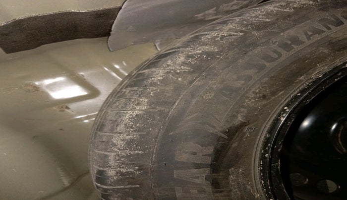 2024 Tata NEXON CREATIVE + SUNROOF 1.2 PETROL, Petrol, Manual, 9,229 km, tyre