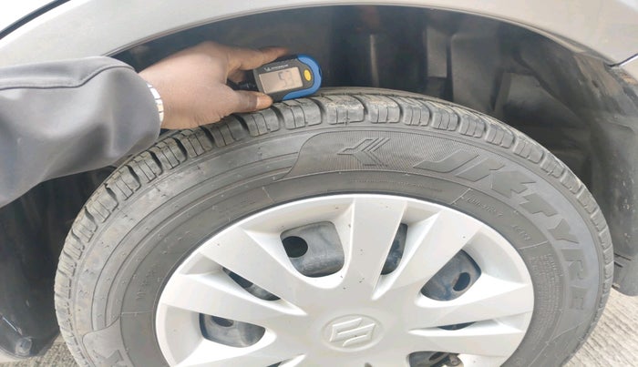 2013 Maruti Swift Dzire VXI, Petrol, Manual, 57,057 km, tyre