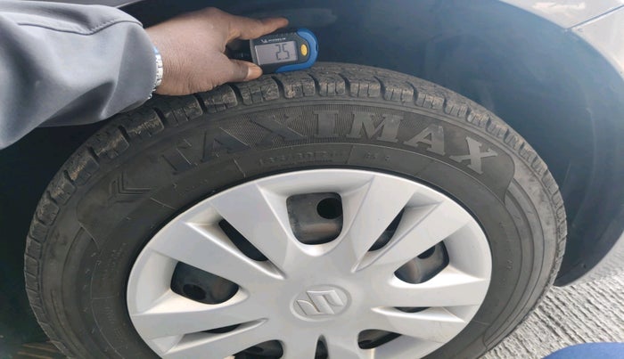 2013 Maruti Swift Dzire VXI, Petrol, Manual, 57,057 km, tyre