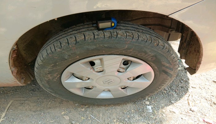 2013 Maruti Wagon R 1.0 LXI CNG, Petrol, Manual, 1,92,742 km, tyre