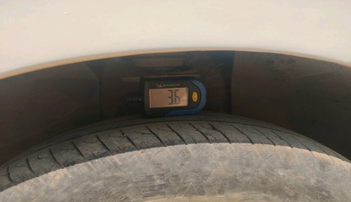 2023 MG COMET PLUSH, Electric, Automatic, 18,165 km, tyre