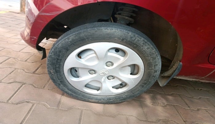 2016 Tata Nano TWIST XTA, Petrol, Automatic, 13,236 km, tyre