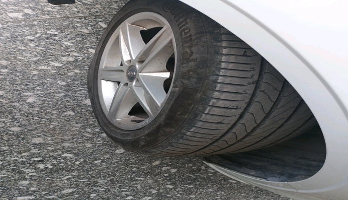 2017 Audi A3 35 TDI PREMIUM PLUS, Diesel, Automatic, 1,14,588 km, tyre