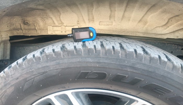 2017 Toyota Fortuner 2.8 4X2 MT, Diesel, Manual, 78,572 km, tyre