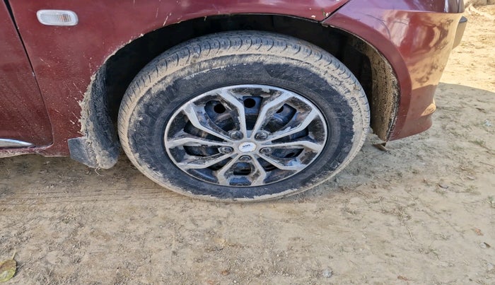 2014 Honda Amaze 1.5L I-DTEC SX, Diesel, Manual, 1,08,359 km, tyre