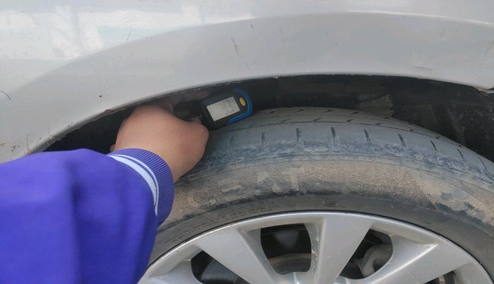 2014 Maruti Ertiga VDI, Diesel, Manual, 1,26,638 km, tyre