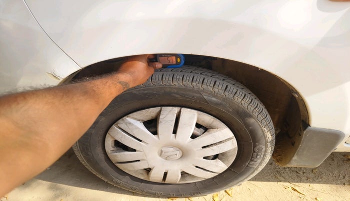 2019 Maruti Alto VXI, Petrol, Manual, 70,000 km, tyre