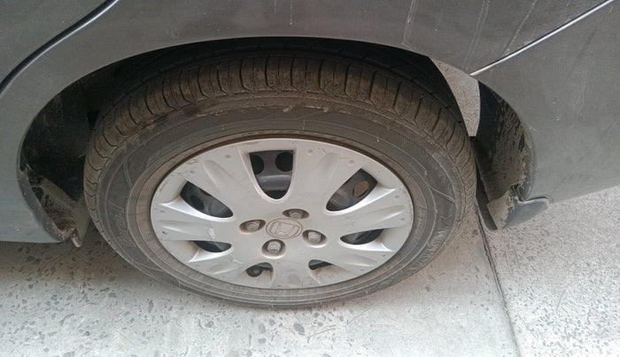 2014 Honda Amaze 1.2L I-VTEC S, Petrol, Manual, 71,450 km, tyre