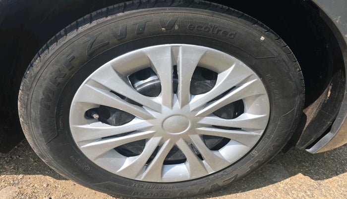 2017 Maruti Baleno DELTA PETROL 1.2, Petrol, Manual, 1,13,748 km, tyre